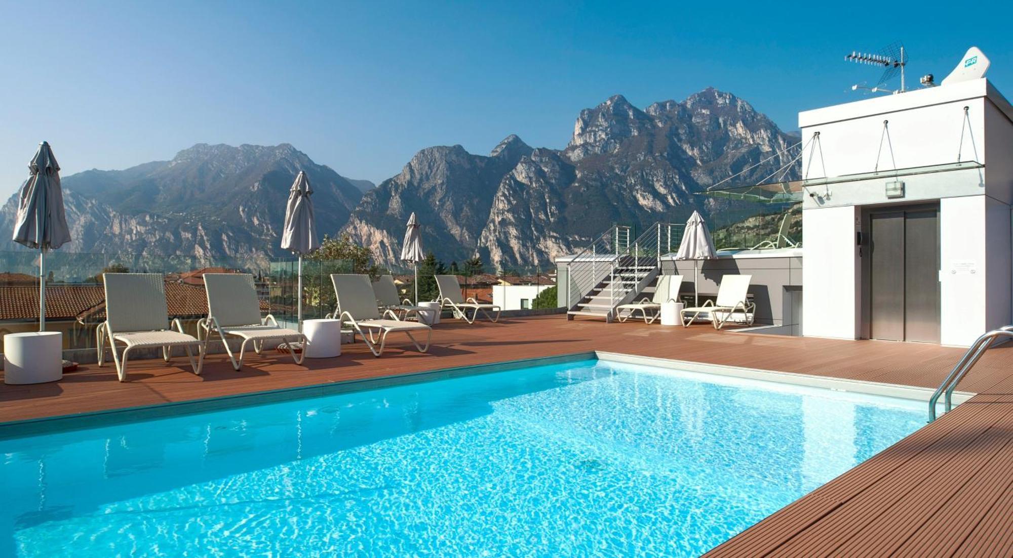 Gardabike Residence Torbole Sul Garda Exteriör bild