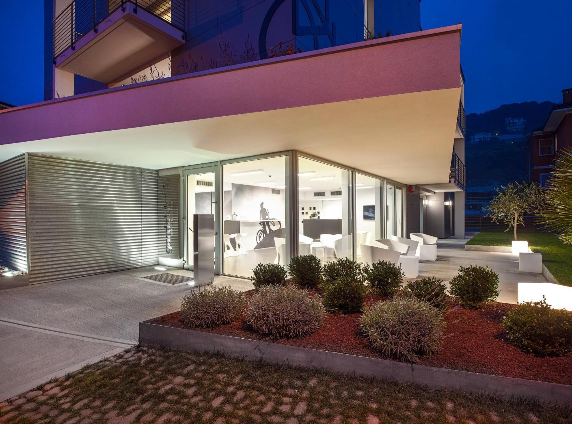 Gardabike Residence Torbole Sul Garda Exteriör bild