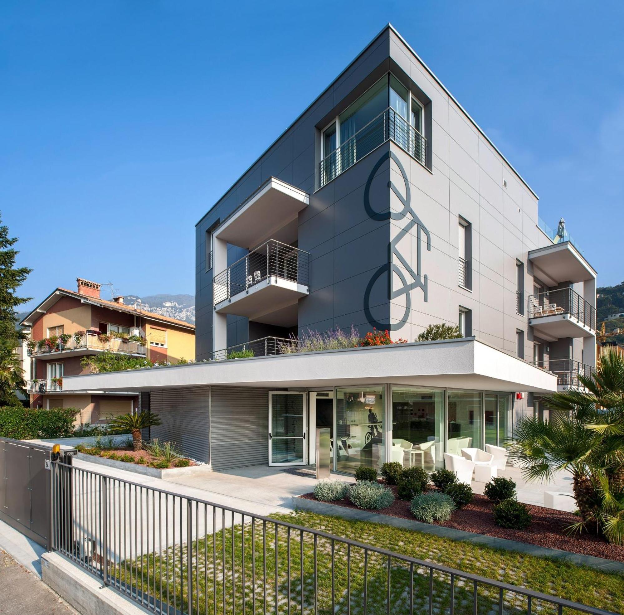 Gardabike Residence Torbole Sul Garda Exteriör bild